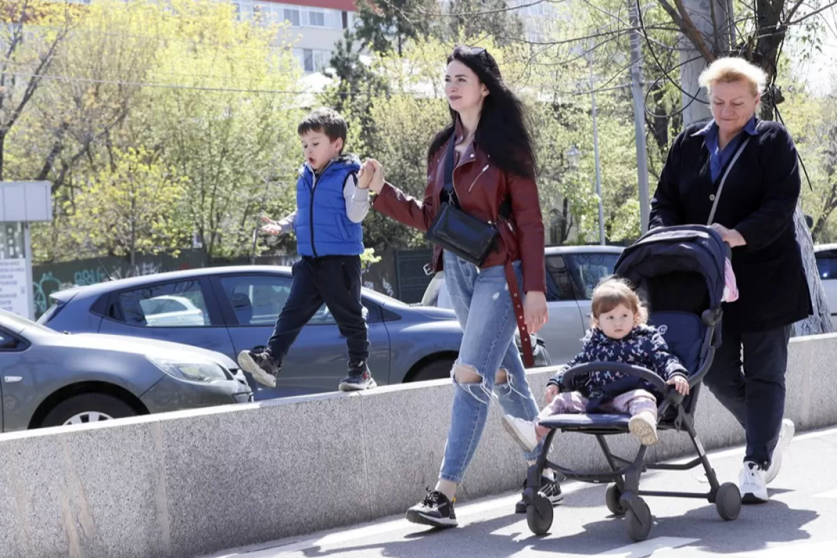 Refugee family from Ukraine living in Bucharest