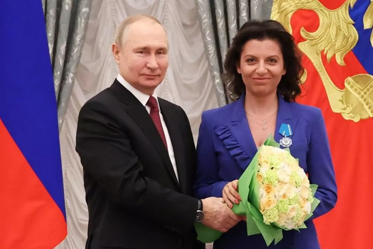 Vladimir Putin at presentation of state awards in Moscow