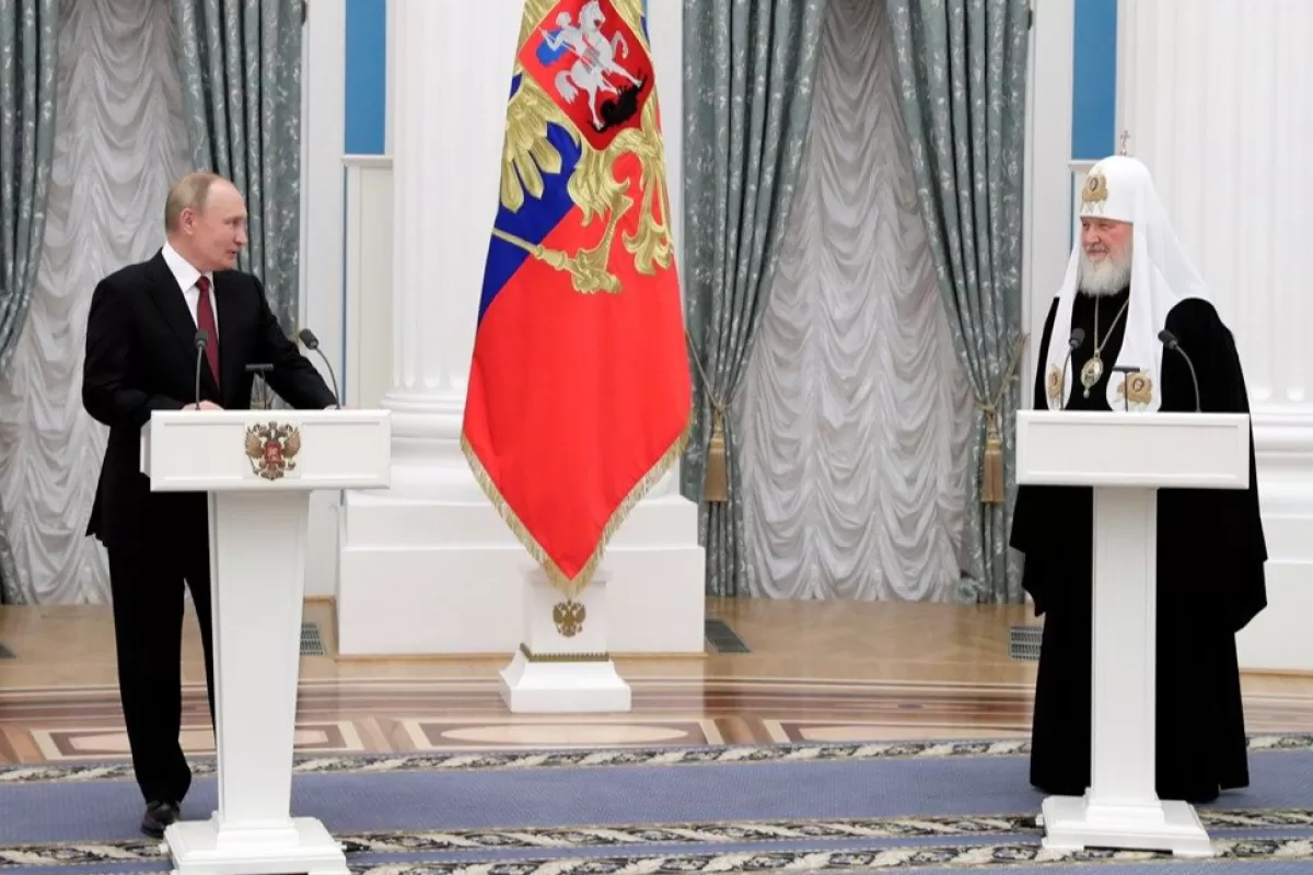 Putin awards Patriarch Kirill the Order of St. Andrew the First-Called