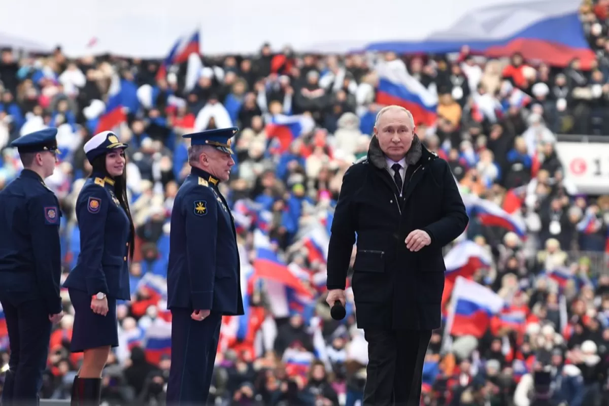 A ally-concert ÔGlory to defenders of the FatherlandÕ dedicated to the Defender of the Fatherland Day