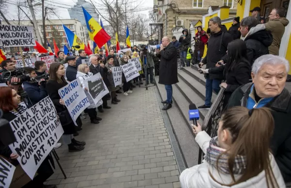 Отмена молдавского языка и ярость пророссийских сил. Москва теряет один из ключевых инструментов, который она использовала для сохранения своего влияния в Молдове