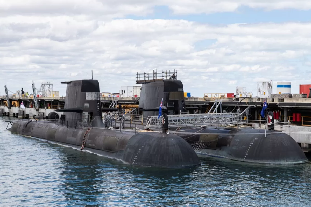 Două submarine australiene din clasa Collins la baza HMAS Stirling Royal Australian Navy din Perth, Australia de Vest, Australia, 29 octombrie 2021.