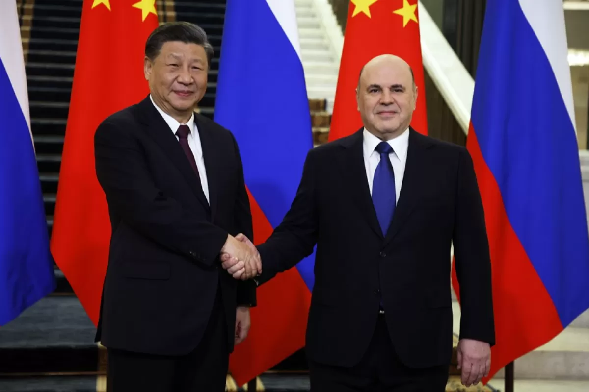China califică drept prioritare relațiile cu Rusia