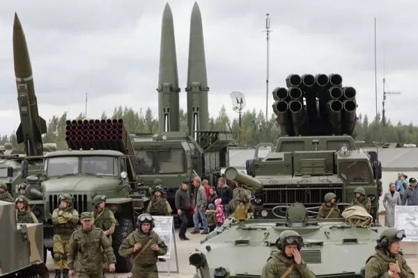 Presă rusă independentă, despre arme nucleare, civili ucraineni luați ostatici și reînvierea tacticii sovietice de a le lua copiii dizidenților