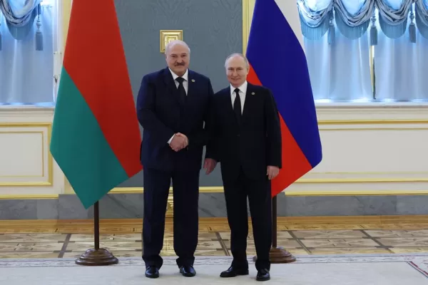 Kremlinul susține că Vladimir Putin și Aleksandr Lukașenko n-au discutat azi despre amplasarea armelor nucleare rusești în Belarus