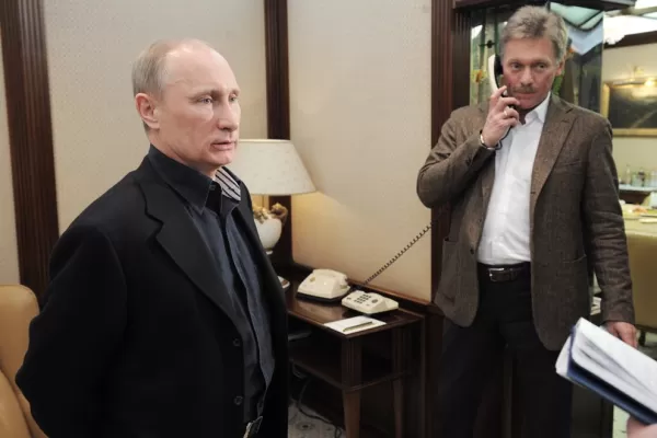 Președintele rus, Vladimir Putin, lucrează, joi, în incinta Kremlinului - susține purtătorul său de cuvânt, Dmitri Peskov