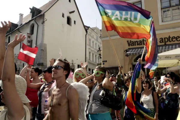Estonia încearcă să legalizeze căsătoriile între persoane de același sex