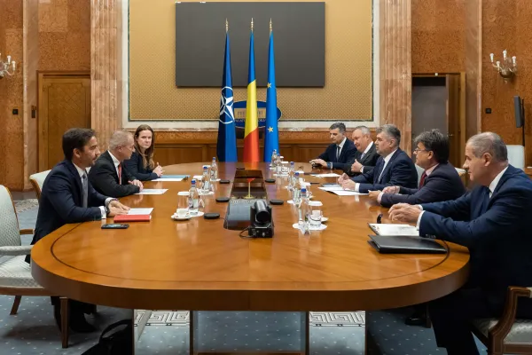 Premierul României le-a cerut șefilor OMV să-și folosească diplomația economică pe lângă cancelarul austriac Karl Nehammer