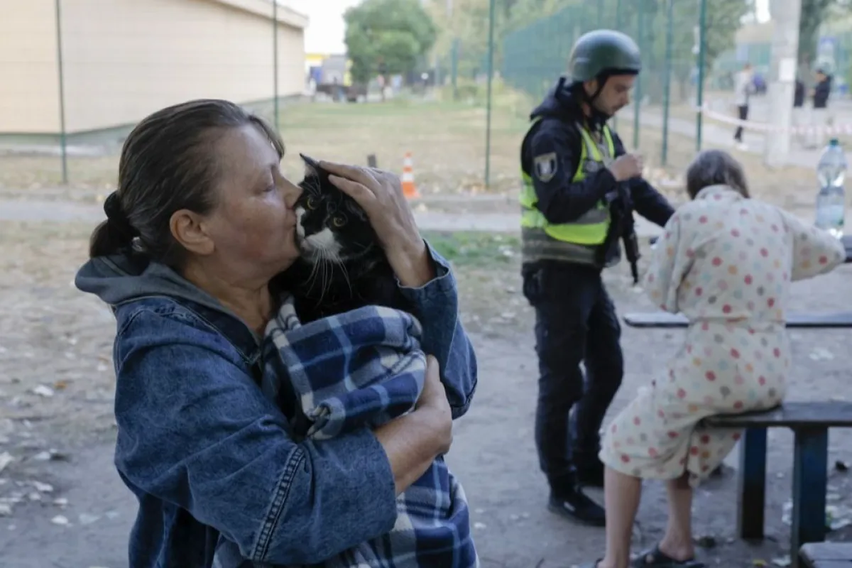 At least seven people wounded after missile strikes in Kyiv