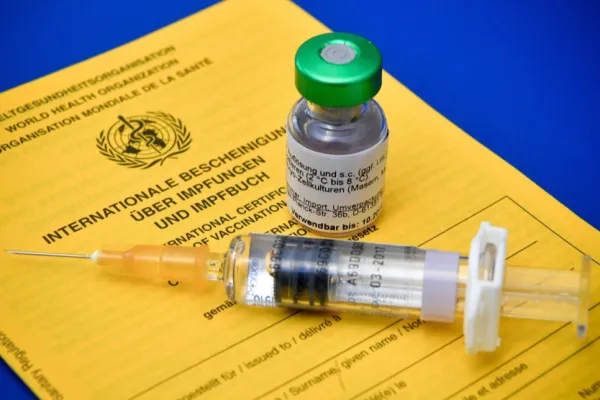 FAKE NEWS: Vaccinurile antirujeolă pentru copii sunt o armă biologică