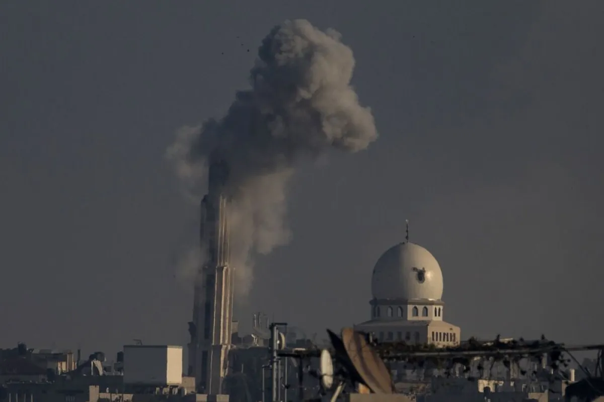 Israeli forces continue military strikes on Gaza