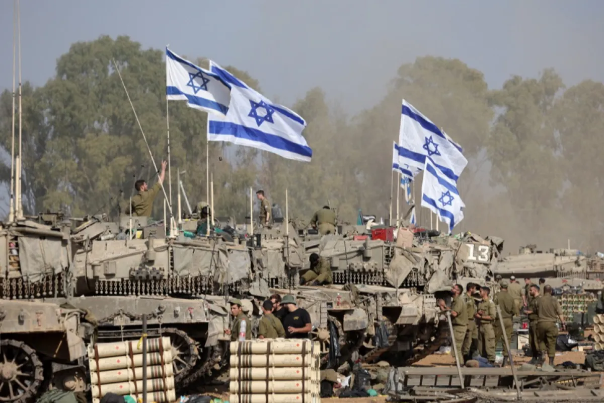 Israeli forces at the Israel-Gaza border