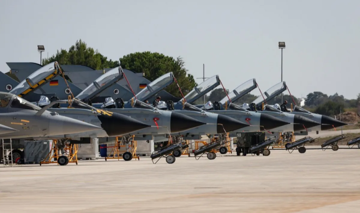 Aeronavele Panavia Tornado ale Forțelor Aeriene Germane în timpul antrenamentului NATO Tiger Meet 2023 pe aeroportul militar Gioia del Colle al Forțelor Aeriene Italiene, Italia, 09 octombrie 2023.