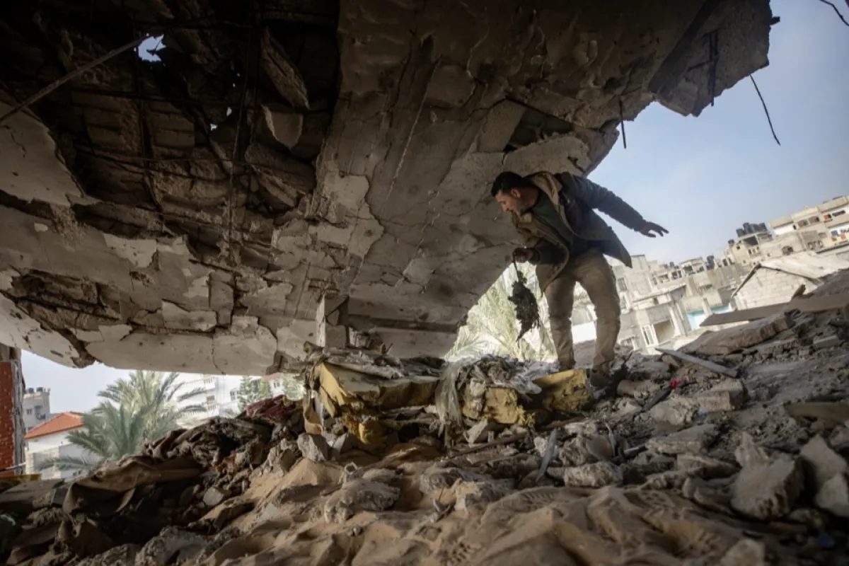 Israeli airstrikes hit Rafah