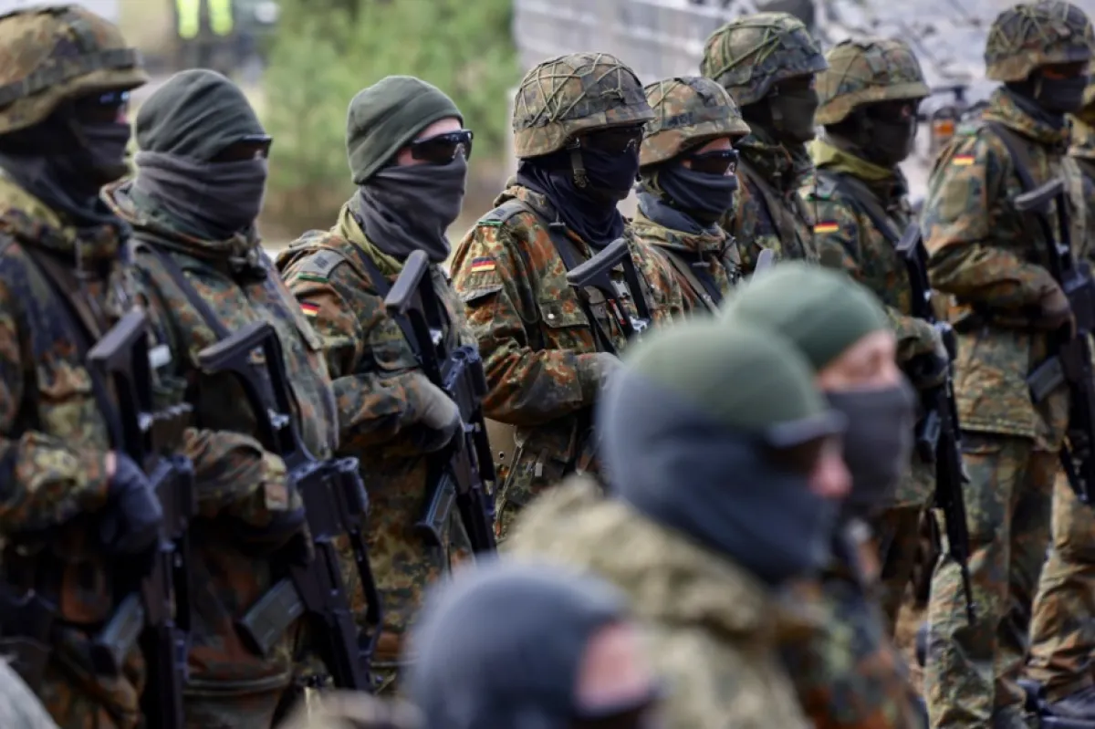 German President Steinmeier visits Bundeswehr