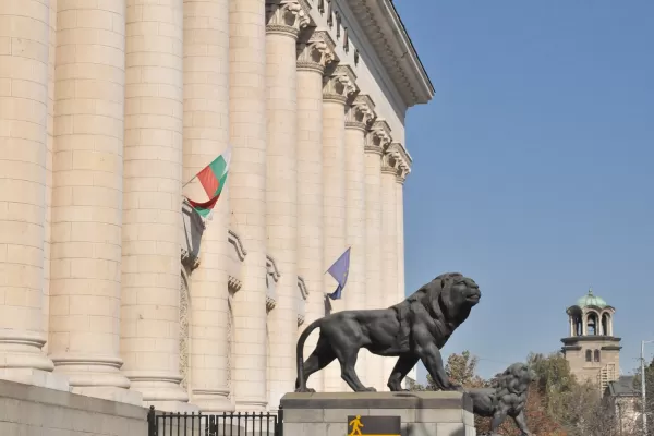 Parlamentul de la Sofia a respins propunerea opoziției socialiste ca Bulgaria să întreprindă măsuri pentru achiziționarea vaccinului rusesc Sputnik V