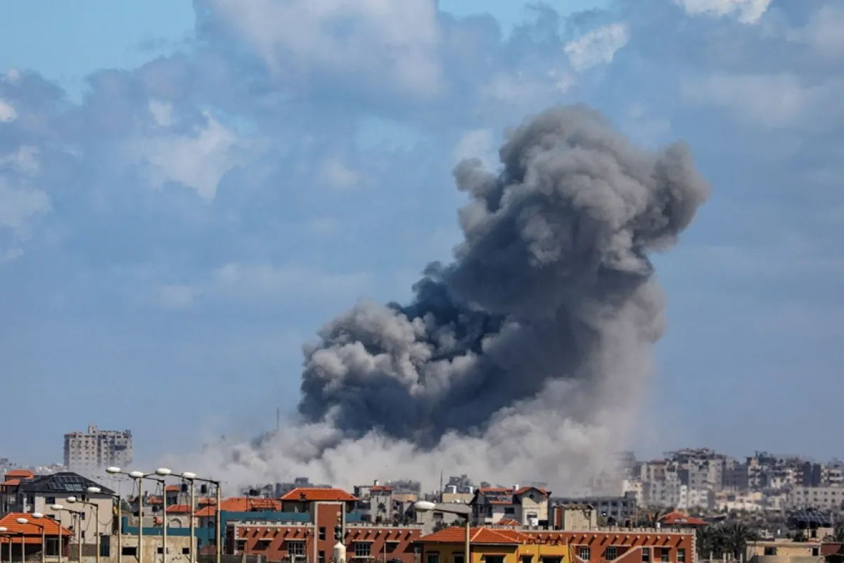 Israel continues military strikes on Gaza