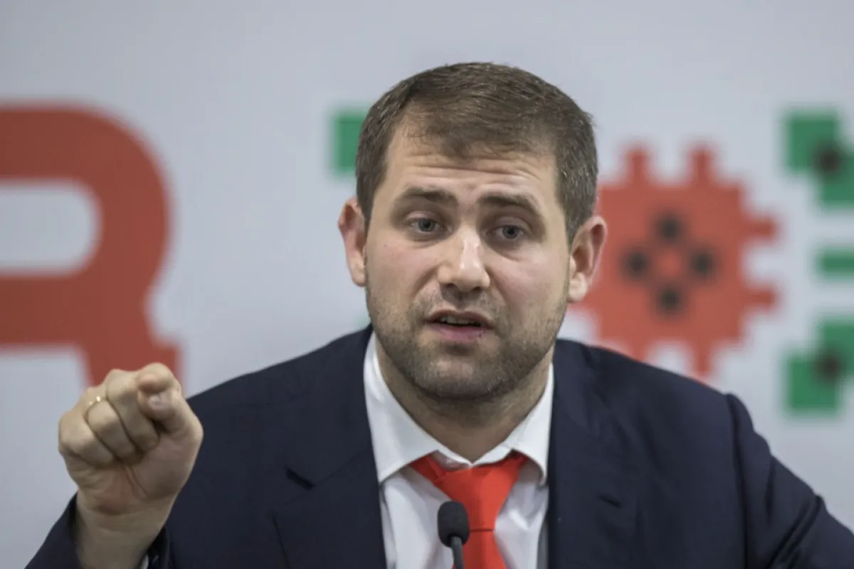 Moldova's parliamentary candidate, leader of Shor Politic Party, Ilan Shor, gestures at the briefing of the electoral campaign totalization at party's headquarter in Chisinau, Moldova, 22 February 2019. 