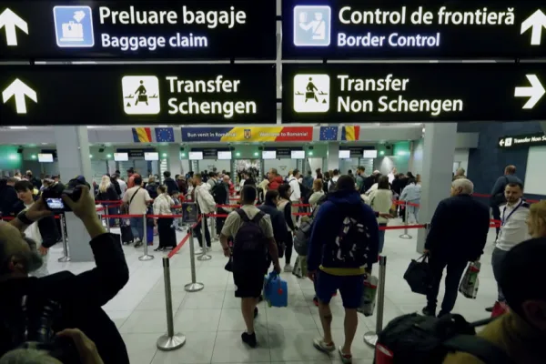 Reprezentanţele diplomatice ale României eliberează vize Schengen pentru cei care călătoresc în țara noastră
