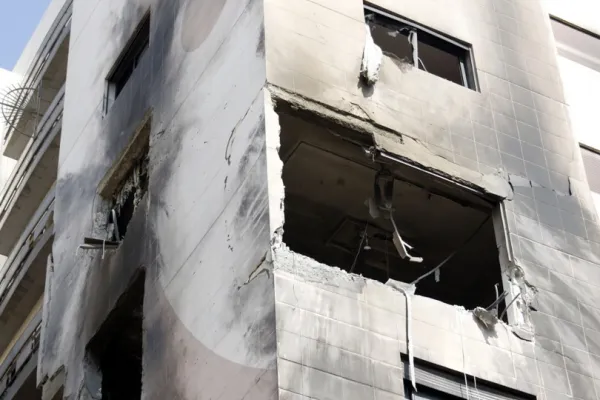 Iranul acuză Israelul că i-a bombardat ambasada din Siria