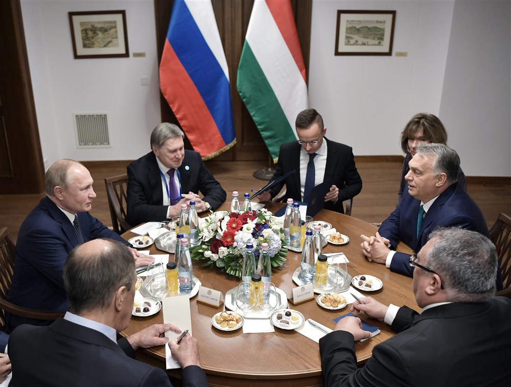 Orbán si Putin